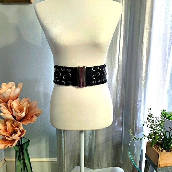 🌞4/$20 Leather Belt - Picture 5 of 5